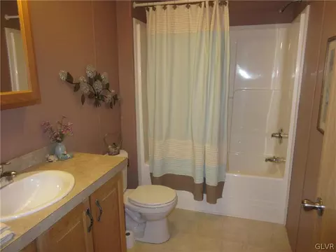 3 Parkview Ct, Bath, PA 18014 photo 24