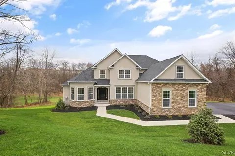 237 Lewis Cir, Palmer Township, PA 18045