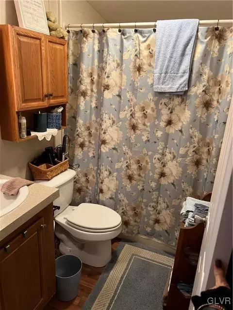 377 Red Oak Ln, Bath, PA 18014 photo 15