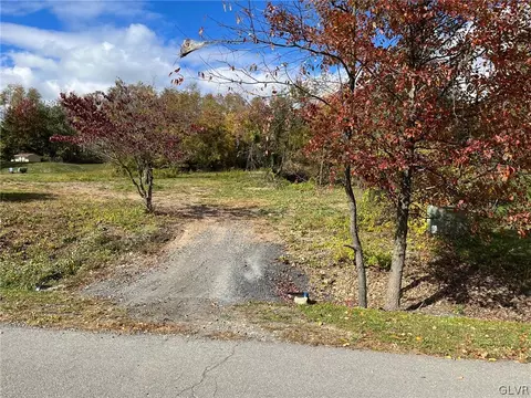 high point drive #40, Ross Twp, PA 18353