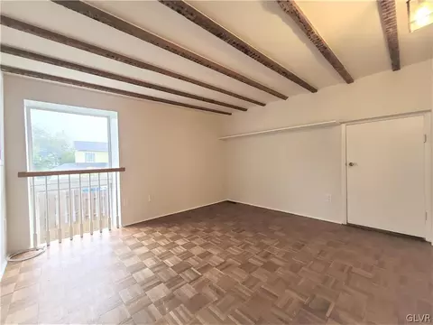 143 E Main St, Bath, PA 18014 photo 23