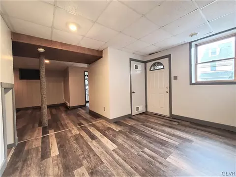 143 E Main St, Bath, PA 18014 photo 13