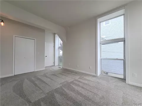 143 E Main St, Bath, PA 18014 photo 20