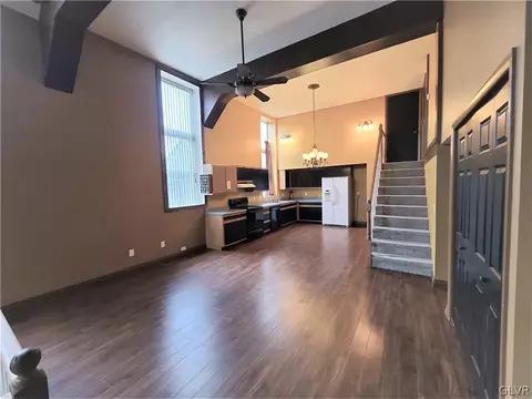 143 E Main St, Bath, PA 18014 photo 6