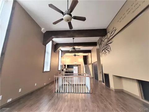 143 E Main St, Bath, PA 18014 photo 5