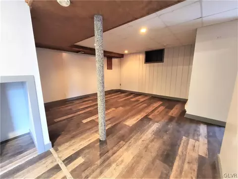 143 E Main St, Bath, PA 18014 photo 14