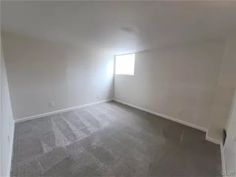 143 E Main St, Bath, PA 18014 photo 17