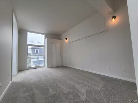 143 E Main St, Bath, PA 18014 photo 18