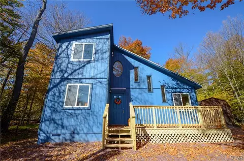 1621 Sunny Side Dr, Coolbaugh Twp, PA 18466