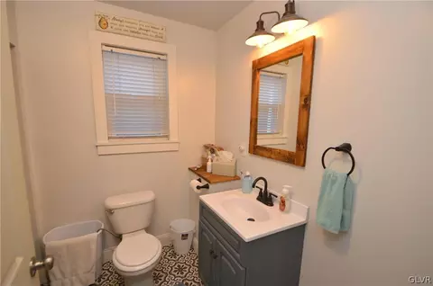 126 Worman Rd, Bath, PA 18014 photo 14