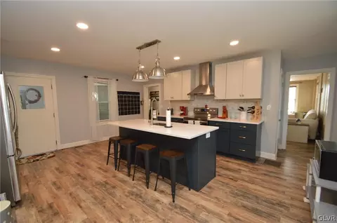 126 Worman Rd, Bath, PA 18014 photo 6