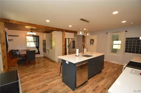 126 Worman Rd, Bath, PA 18014 photo 7