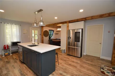 126 Worman Rd, Bath, PA 18014 photo 8