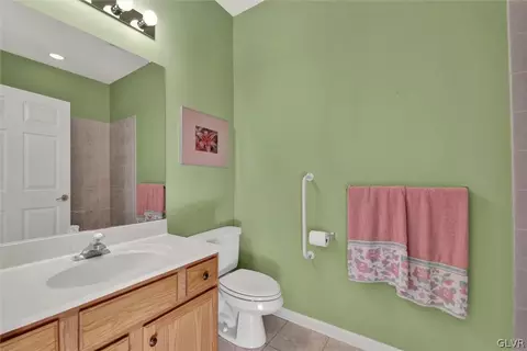 1877 Gregory Pl, Hellertown, PA 18055 photo 22