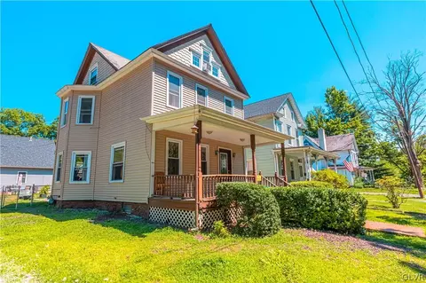 312 Braeside Ave, East Stroudsburg, PA 18301