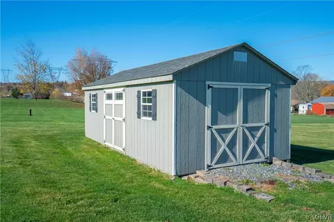 237 E Dell Rd, Bath, PA 18014 photo 40