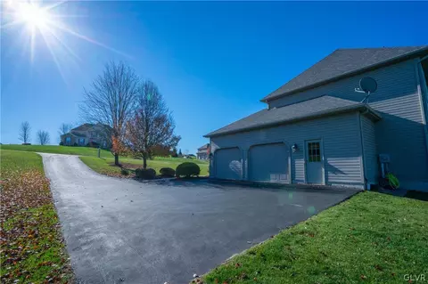 237 E Dell Rd, Bath, PA 18014 photo 38