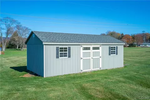 237 E Dell Rd, Bath, PA 18014 photo 39