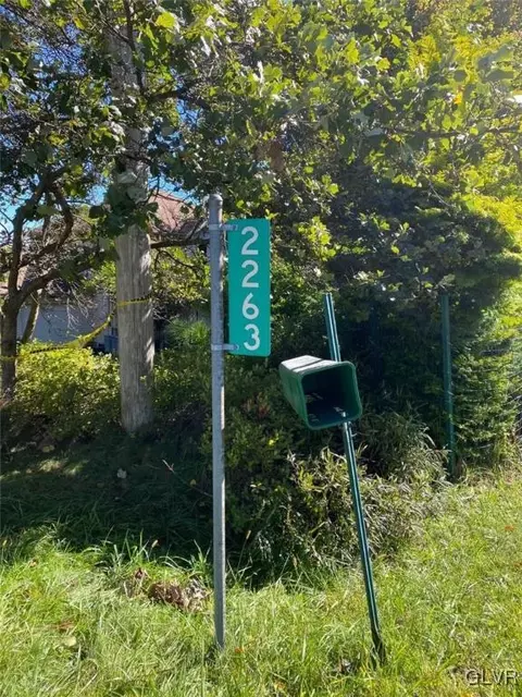 2263 Doe Dr, Tobyhanna Twp, PA 18334