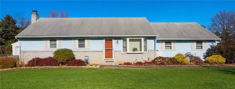 3875 Devonshire Rd, Bethlehem, PA 18020 photo 1