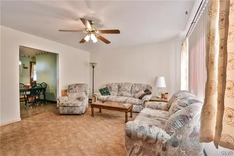 3875 Devonshire Rd, Bethlehem, PA 18020 photo 5