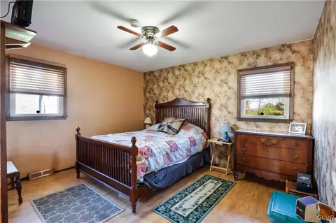 3875 Devonshire Rd, Bethlehem, PA 18020 photo 13