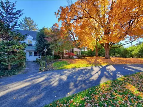 224 E Macada Rd, Bethlehem, PA 18017 photo 4