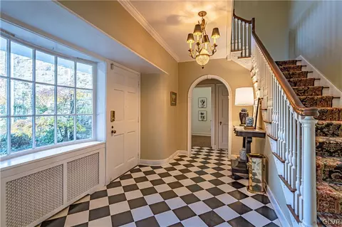 224 E Macada Rd, Bethlehem, PA 18017 photo 6