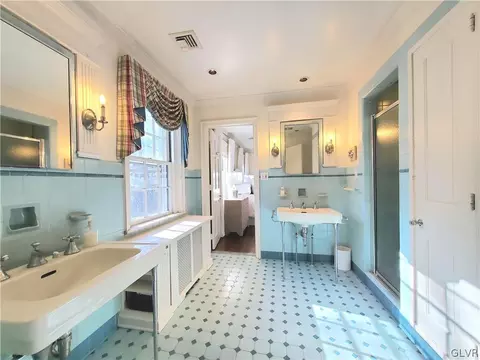 224 E Macada Rd, Bethlehem, PA 18017 photo 28