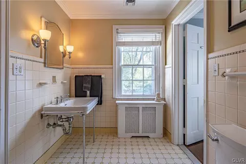 224 E Macada Rd, Bethlehem, PA 18017 photo 36