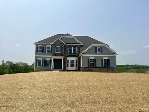 222 Scenic Ct #6, Nazareth, PA 18064