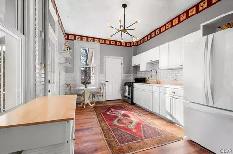 330 E Broad St, Bethlehem, PA 18018 photo 7