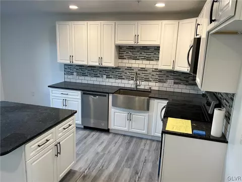 616 Main St, Bath, PA 18014 photo 3