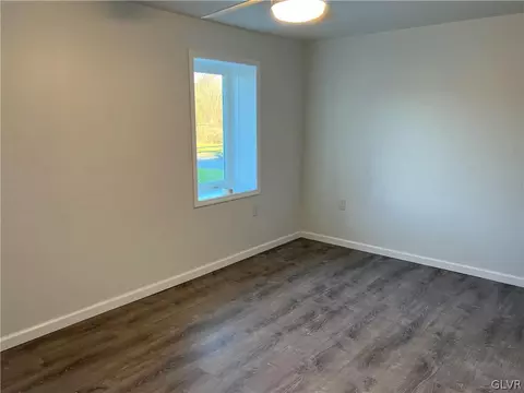 616 Main St, Bath, PA 18014 photo 16