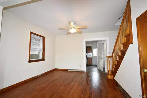 139 Main St, Hellertown, PA 18055 photo 7