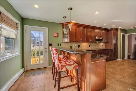 2005 Pinehurst Rd, Bethlehem, PA 18018 photo 7