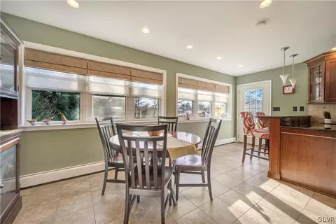 2005 Pinehurst Rd, Bethlehem, PA 18018 photo 8