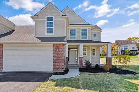 2482 Napa Dr #46, Forks Twp, PA 18040