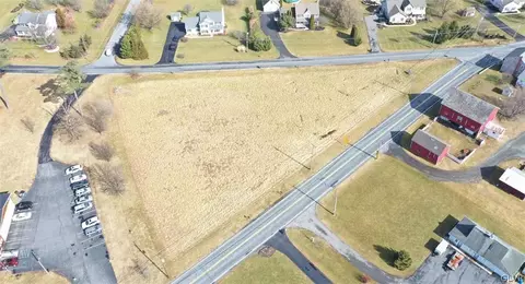 1060 Bushkill Center Rd, Bushkill Twp, PA 18091