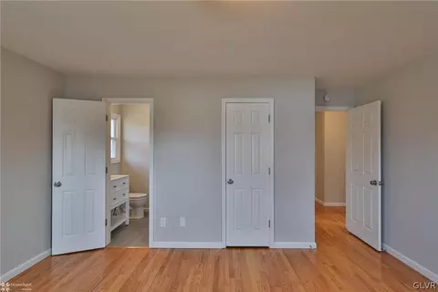 21 E Pine St, Emmaus, PA 18049 photo 31