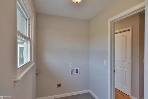 21 E Pine St, Emmaus, PA 18049 photo 23