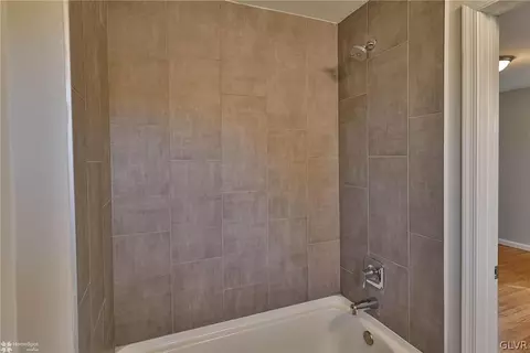 21 E Pine St, Emmaus, PA 18049 photo 34