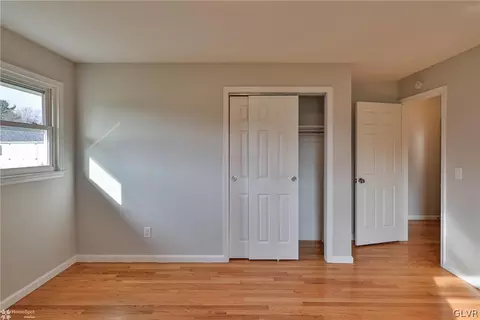 21 E Pine St, Emmaus, PA 18049 photo 38