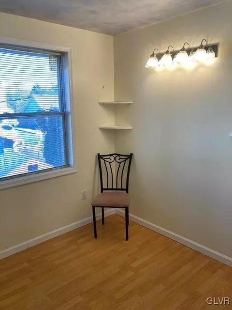427 East Wall, Bethlehem City, PA 18018 photo 21