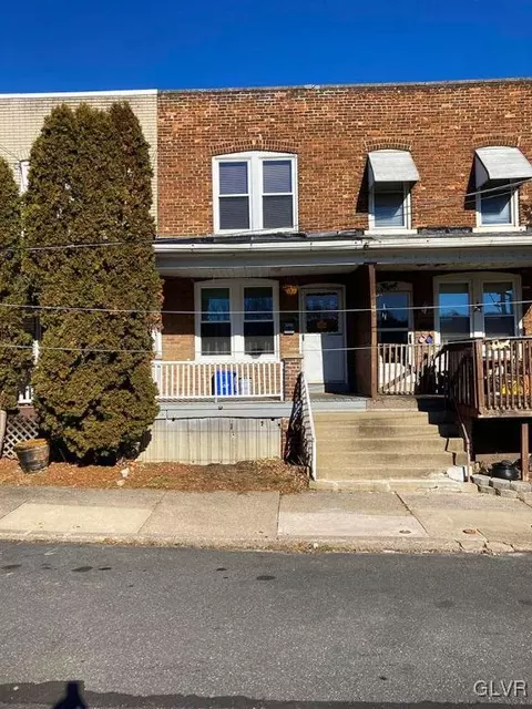 427 East Wall, Bethlehem City, PA 18018 photo 1