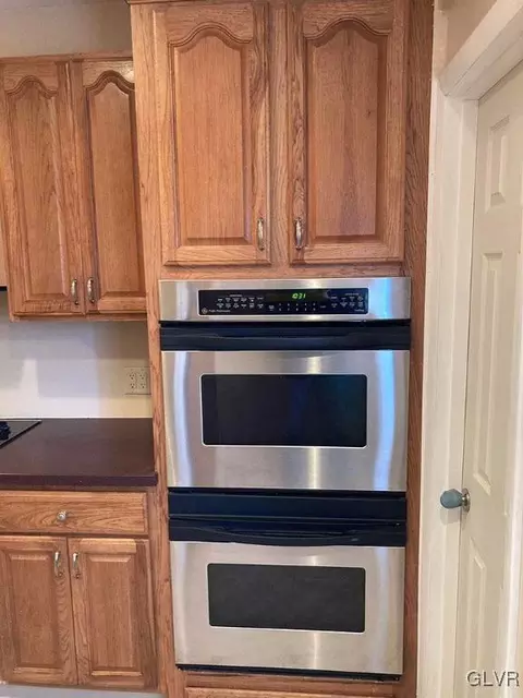 427 East Wall, Bethlehem City, PA 18018 photo 6