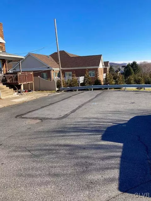 427 East Wall, Bethlehem City, PA 18018 photo 29