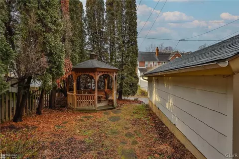 780 E Washington Ave, Bethlehem, PA 18017 photo 4