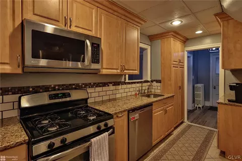 780 E Washington Ave, Bethlehem, PA 18017 photo 16