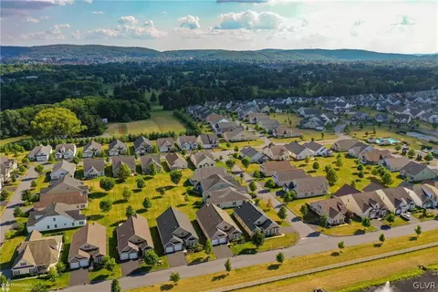 1015 Declaration Dr, Bethlehem, PA 18017 photo 31